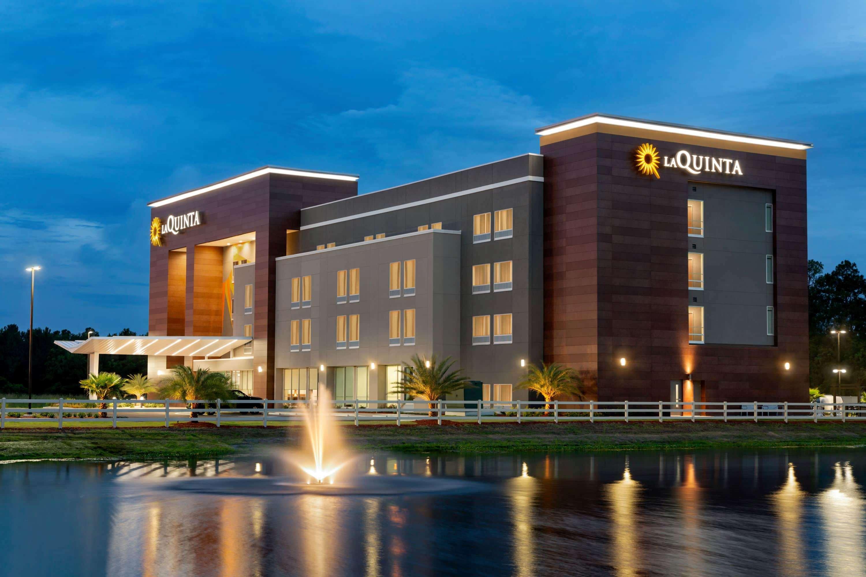 La Quinta Brunswick/Golden Isles Hotel Ngoại thất bức ảnh